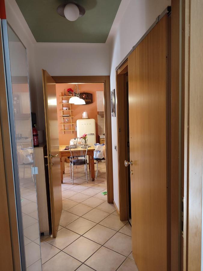 Holiday-Home-Desenzano Дезенцано-дель-Гарда Экстерьер фото