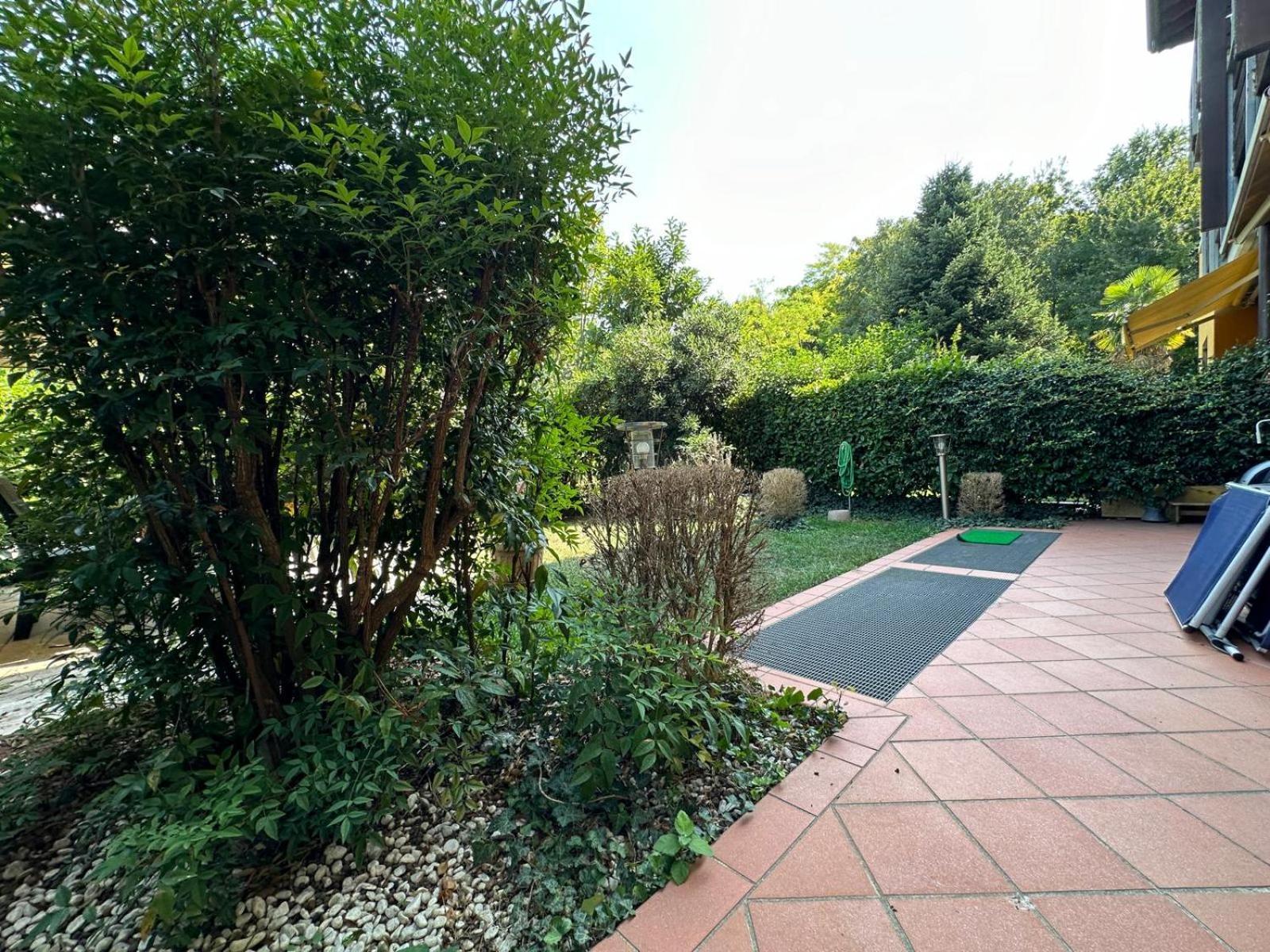 Holiday-Home-Desenzano Дезенцано-дель-Гарда Экстерьер фото