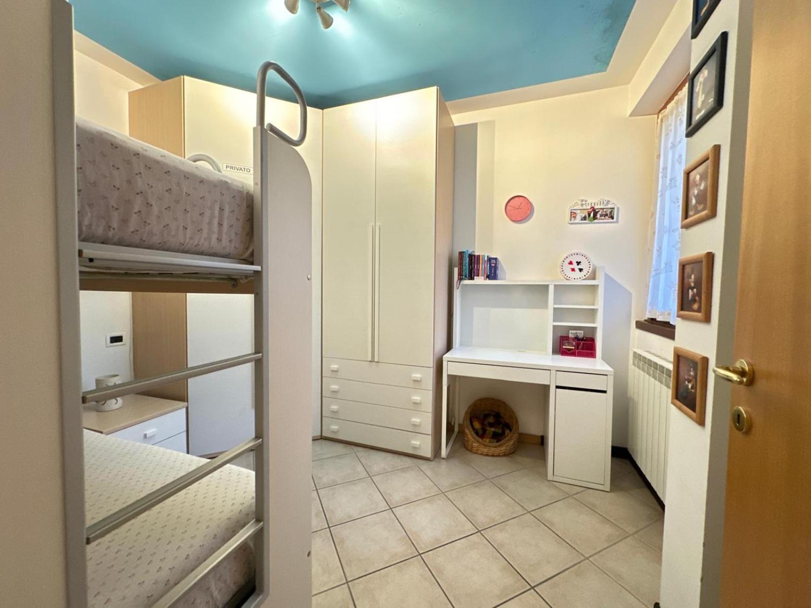 Holiday-Home-Desenzano Дезенцано-дель-Гарда Экстерьер фото